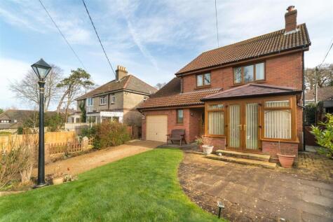 Avenue Road, Wroxall, Ventnor