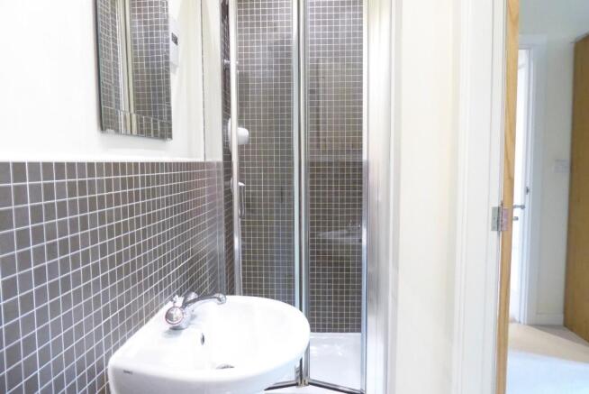 EN SUITE