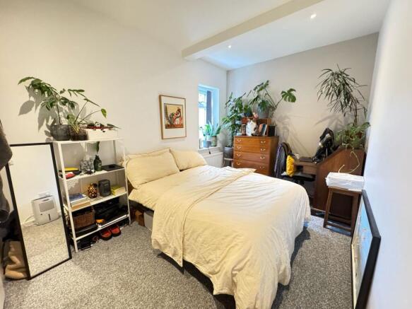 Apartment in St. Werburghs - View 5