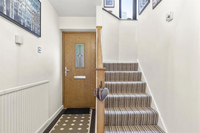 3 bed Terraced for sale Image 9