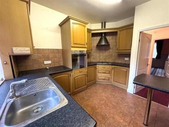 2 bed Semi-Detached Bungalow for sale Image 9