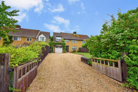 Banbury Lane, Kings Sutton, OX17