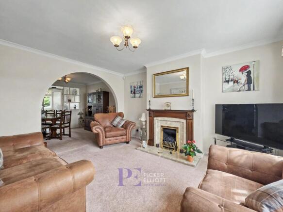 Almond Way, Earl Shilton, LE9 photo 4