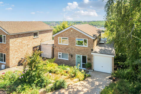 Curlew Close, High Wycombe
