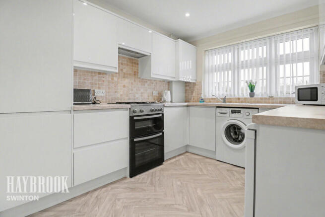 2 bed Detached Bungalow for sale Image 4