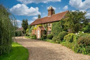 Dairy Farmhouse, Norwich Road, Mulbarton NR14 8JN