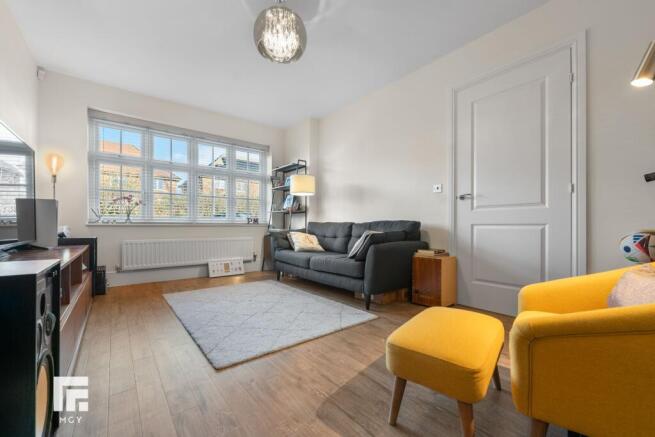 Burges Close, Radyr, CF15 photo 4