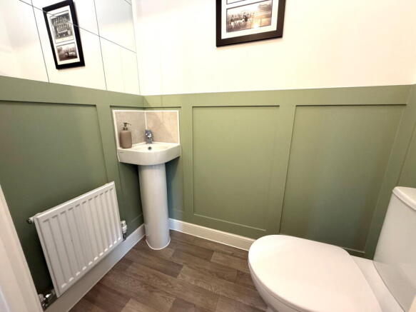 3 bed Semi-Detached for sale Image 8
