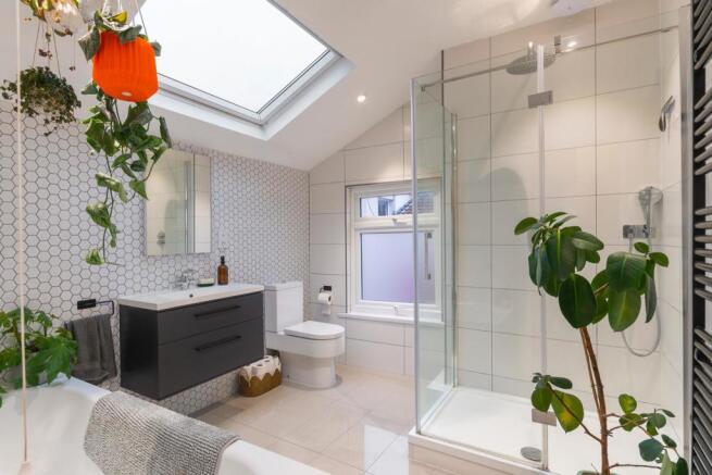 YELSROW02 - Bathroom D.jpg