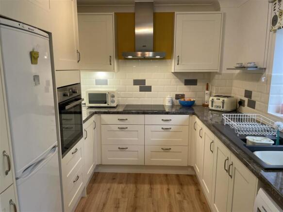 Kitchen.JPG
