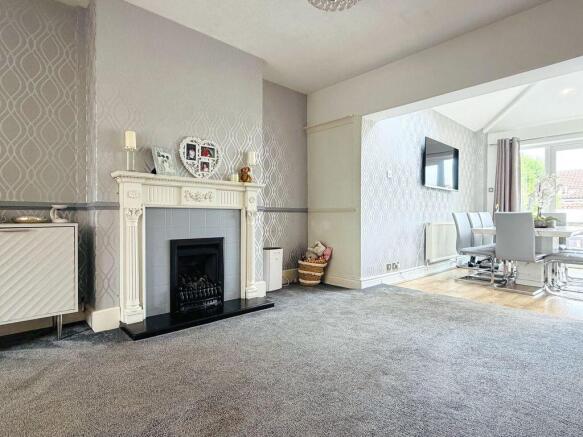 4 bed Semi-Detached for sale Image 7