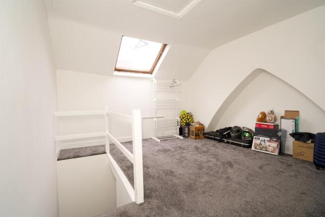 3 bed Terraced for sale Image 12