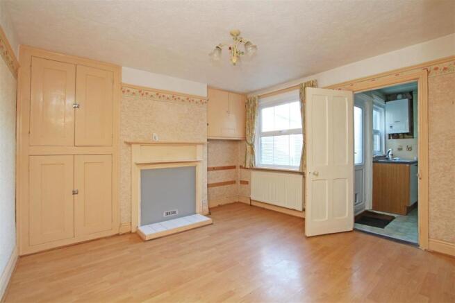 15WR - Dining room 1.jpg