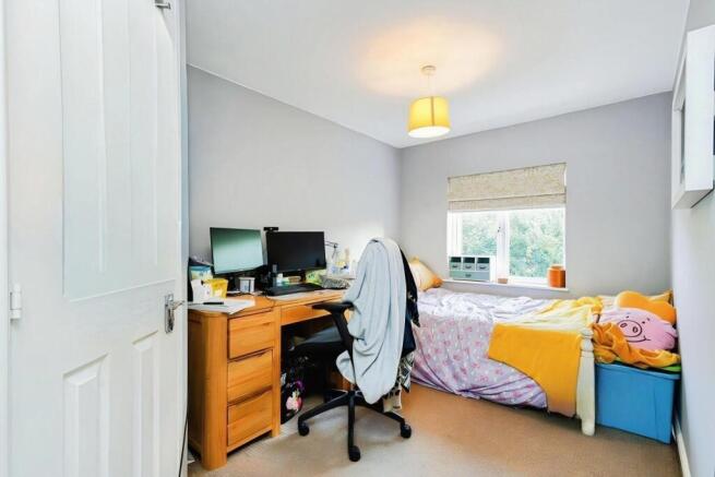 4 bed Detached for sale Image 11