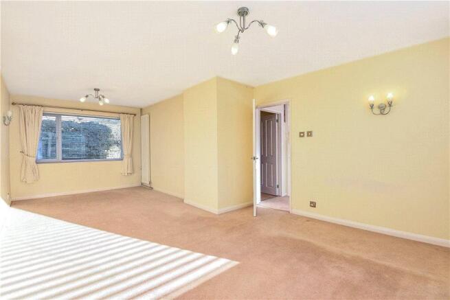 Sitting/Dining Room
