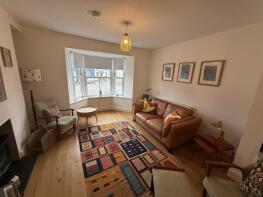 17, Maes Yr Eglwys, Llansaint, Kidwelly SA17 5JE