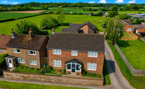 34, Main Road South, Berkhamsted HP4 1QX