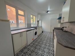 8, Lytton Road, Leicester LE2 1WH