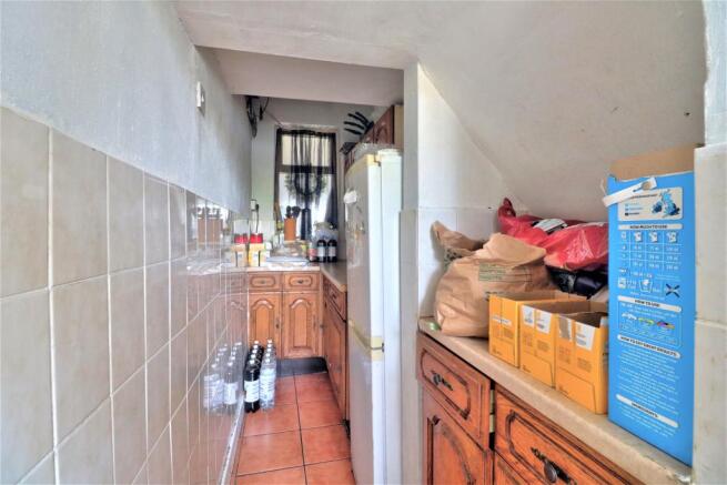 kitchen..jpg