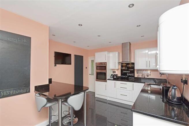 BREAKFAST KITCHEN