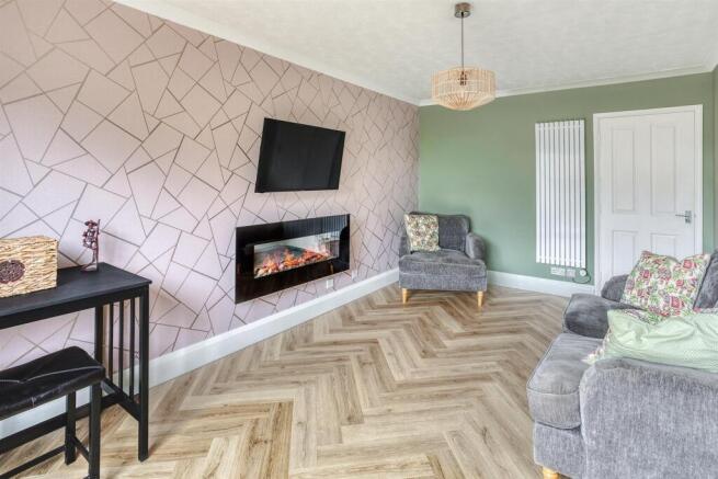 Marshaw Close, Mickleover, Derby photo 4