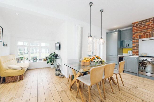 Kitchen/Dining