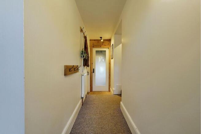 4 bed Detached for sale Image 8