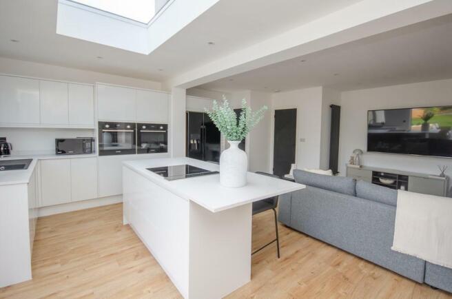 KITCHEN-FAMILY ROOM.jpg