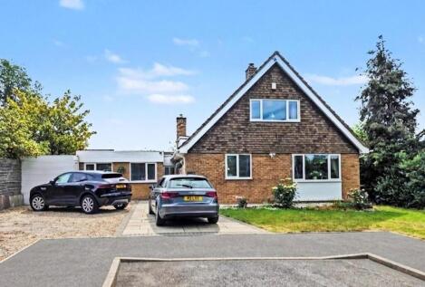 Chestnut Avenue, Wootton, Northampton