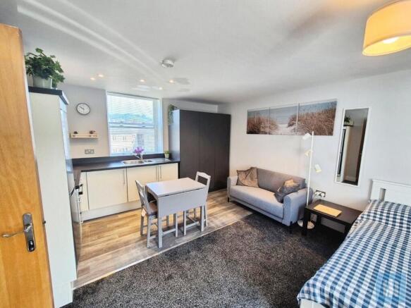 1 bed Apartment to rent Image 7