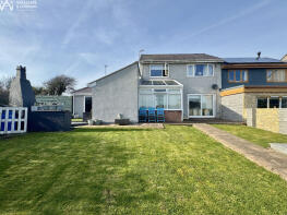 12, Treseifion, Holyhead LL65 2NN