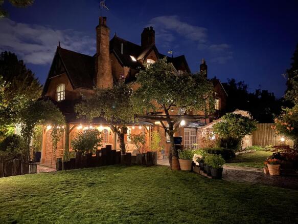 night rear aspect