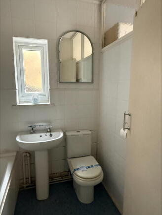Bathroom 2 T202502240958.jpeg