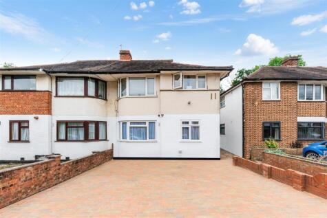 Runnymede, Colliers Wood