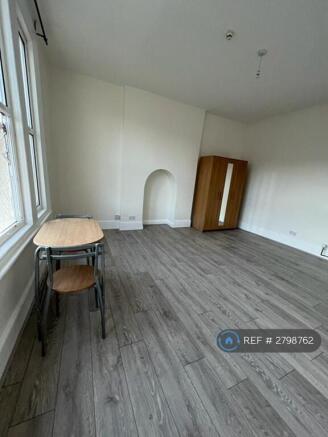 Bedroom/Living Room