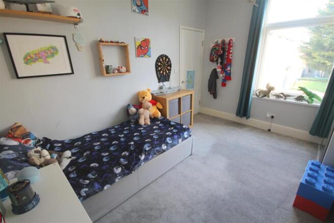 OR Bedroom 2ii.JPG