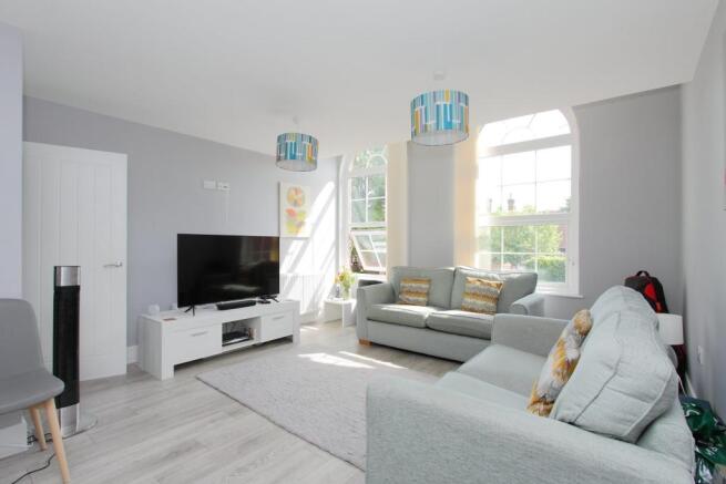 6 eastgate house ph9