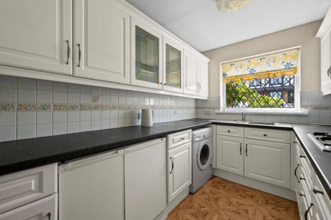 2 bed Detached Bungalow for sale Image 4