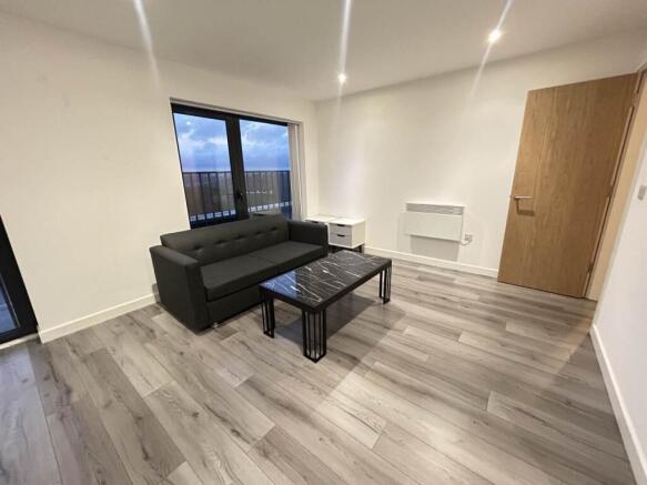 2 bed Flat to rent Image 6