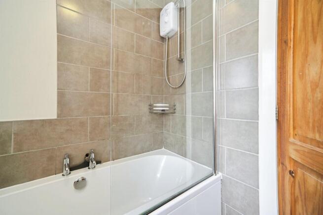 2 bed Cottage for sale Image 11