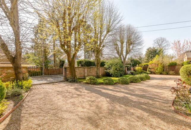 Carriage Driveway