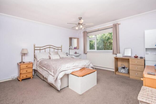 2 bed Bungalow for sale Image 9
