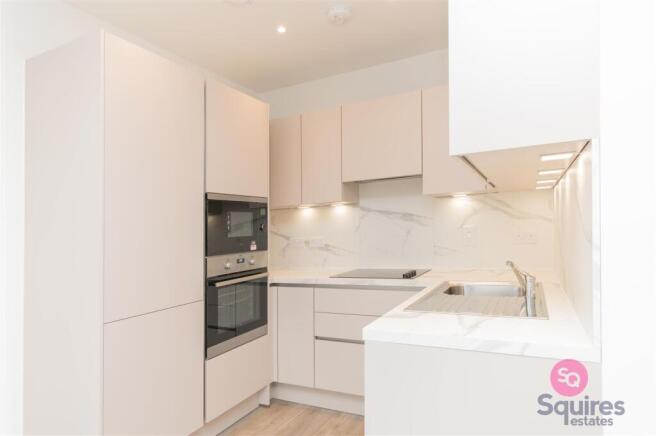 Busby House Flat 17-10.jpg