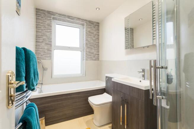 5 Allanfield Grove-14_LowRes.jpg