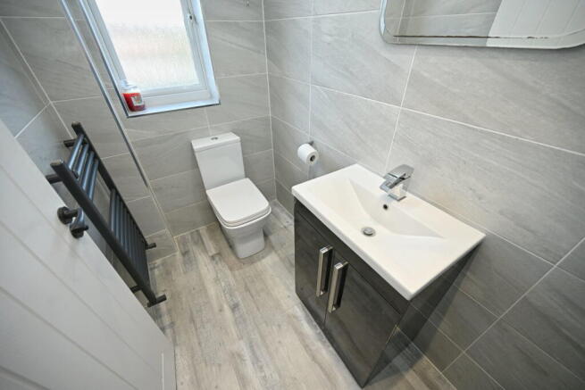 4 bed Detached for sale Image 12