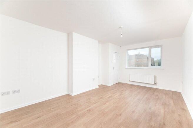 3 bed Semi-Detached for sale Image 4