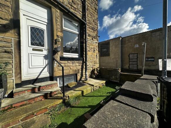 4 bed Terraced to rent Image 10