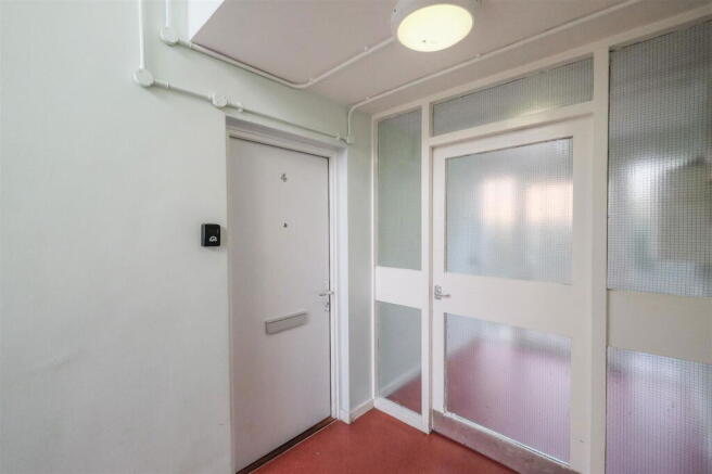 1 bed Flat for sale Image 7