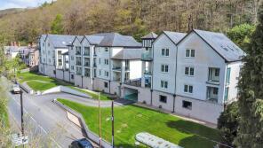 Apartment 14, Plas Derwen, Abbey Road, Llangollen LL20 8EF