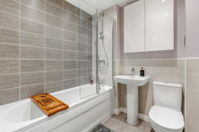 Flint Close-13.jpg